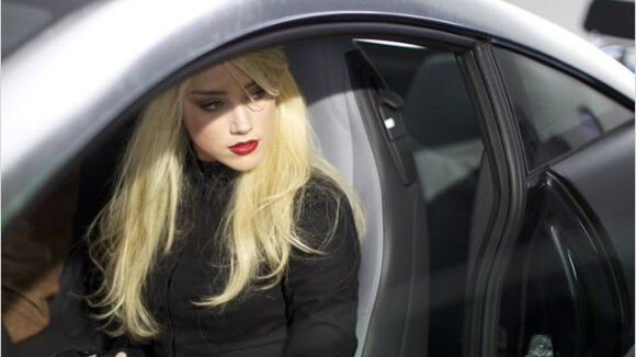 Amber Heard dans ''3 Days to Kill'' : Une femme fatale ''inhumaine'' et sexy...