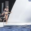 Exclusif - Kate Moss en vacances sur le yacht de Sir Philip Green à Saint-Barthélemy le 17 mars 2014.