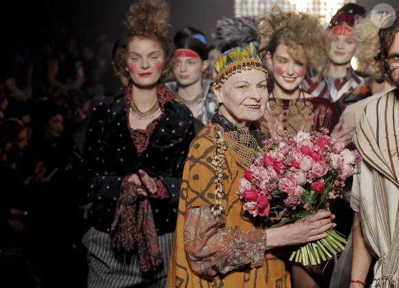 Vivienne Westwood à l'issue de son défilé automne-hiver 2014-2015 à Paris, le 1 mars 2014.