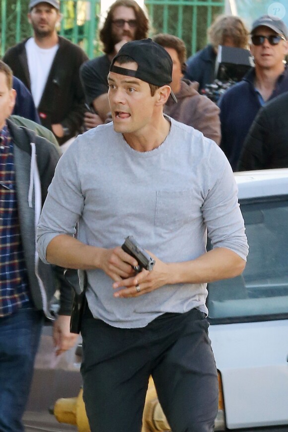 Josh Duhamel en tournage pour la série "Battle Creek" à Los Angeles, le 20 mars 2014.