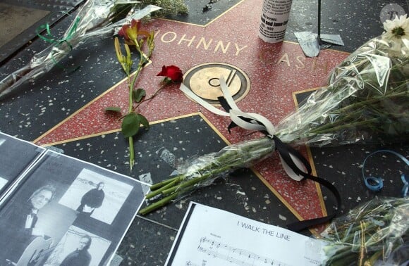 L'étoile de Johnny Cash au moment de son décès en 2003. Sur Hollywood Bouleverd à Los Angeles.