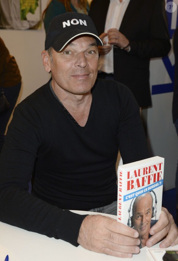 Laurent Baffie à la 34e édition du Salon du Livre à Paris, Porte de Versailles, le 22 mars 2014.