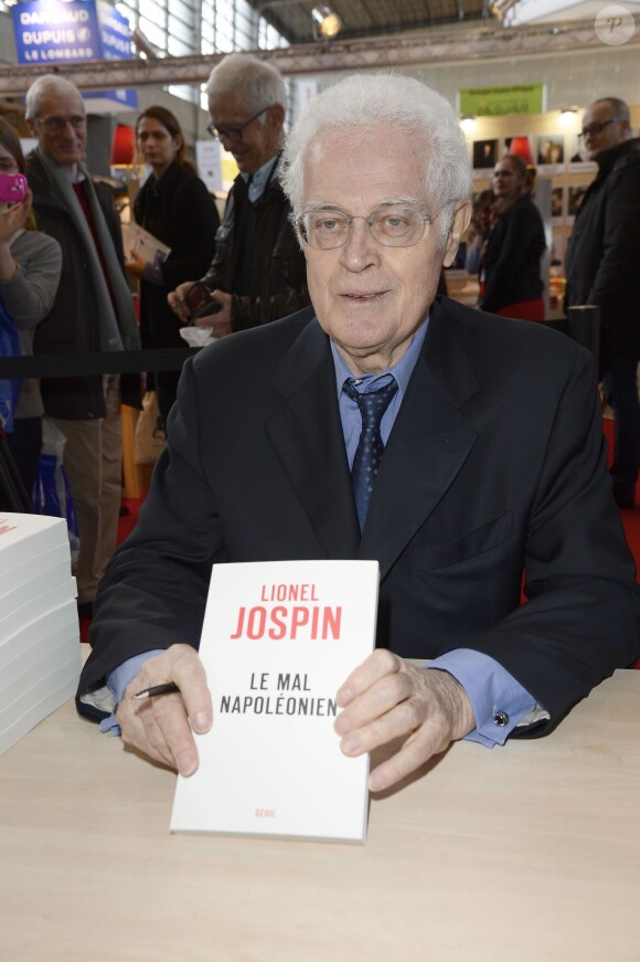 Lionel Jospin à la 34e édition du Salon du Livre à Paris, Porte de Versailles, le 22 mars 2014.