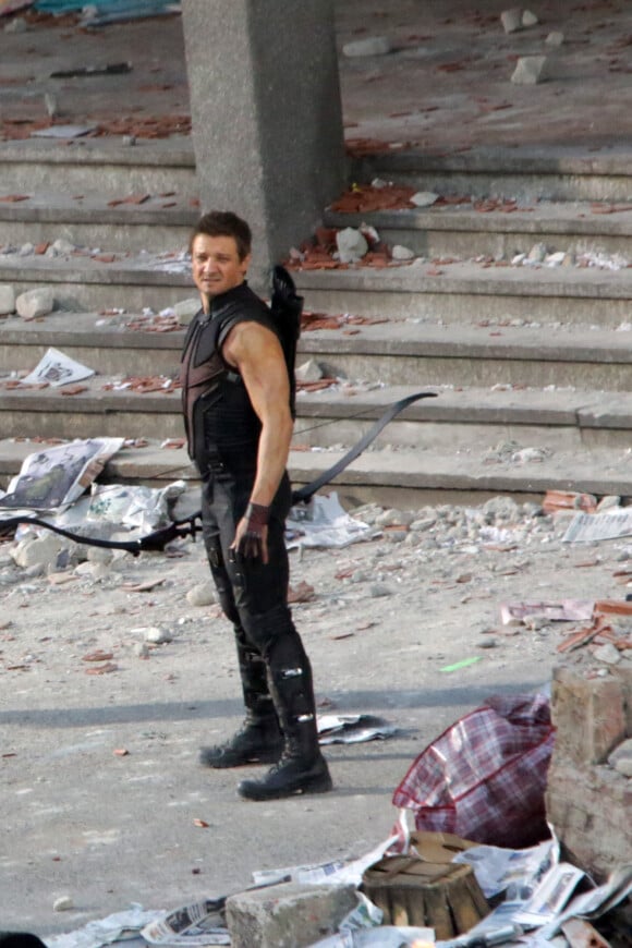 Jeremy Renner sur le tournage d'Avengers 2, à Aoste, Italie, le 24 mars 2014.