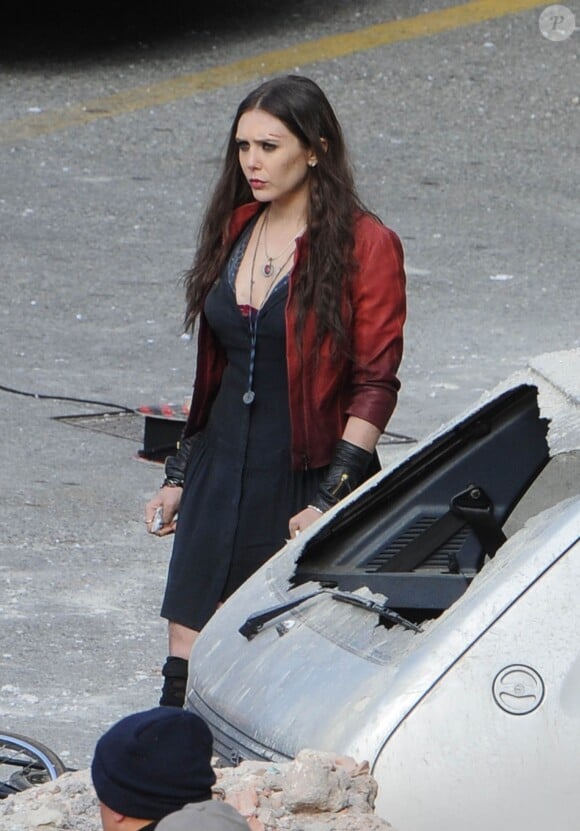 Elizabeth Olsen (Wanda Maximoff/Scarlett Witch) sur le tournage d'Avengers 2 à Aoste, le 24 mars 2014.