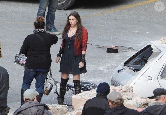 Elizabeth Olsen (Wanda Maximoff/Scarlett Witch) sur le tournage d'Avengers 2 à Aoste, le 24 mars 2014.