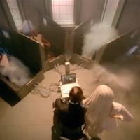 Lady Gaga et le clip de G.U.Y. : Mais qu'est-il arrivé à John Lennon ?