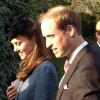 Le prince William et son épouse Kate, en manteau Missoni collection 2010, au mariage de Lucy Meade et Charlie Budgett, le 29 mars 2014 à Marshfield, dans le Gloucestershire.