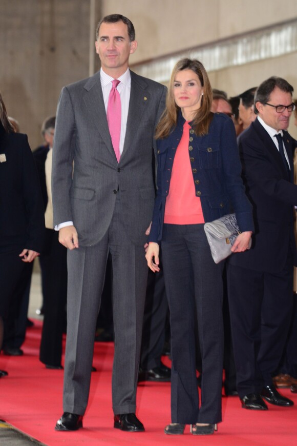 Le prince Felipe et la princesse Letizia d'Espagne assistent à l'ouverture du salon de l'alimentation "Alimentaria 2014" à Barcelone, le 31 mars 2014.