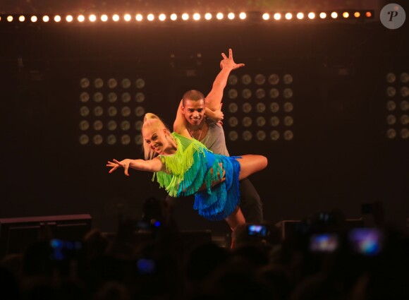 Les danseurs Katrina Patchett et Brahim Zaibat - Spectacle "Une nuit à Makala" au Zénith de Lille, le 31 mars 2014, organisé par le joueur de football Rio Mavuba au profit de l'Association "Les Orphelins de Makala".