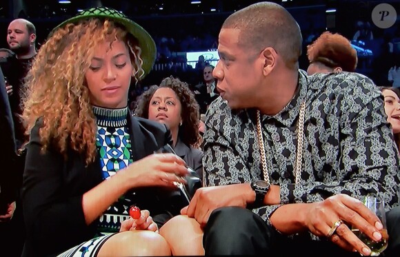 Beyoncé et Jay Z assitent au match entre les Brooklyn Nets et les Houston Rockets. Brooklyn, le 1er avril 2014.