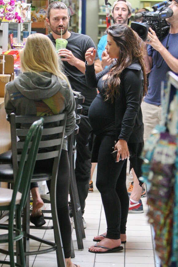 Brandon Jenner et Kim Kardashian à Malibu, Los Angeles, le 11 juin 2013.