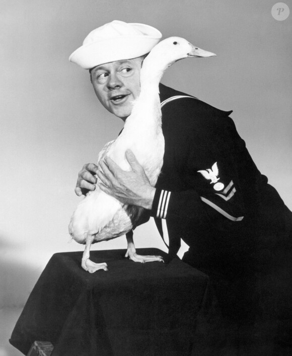 Scuttlebutt le canard et Mickey Rooney sur le tournage d'Everything's Ducky
