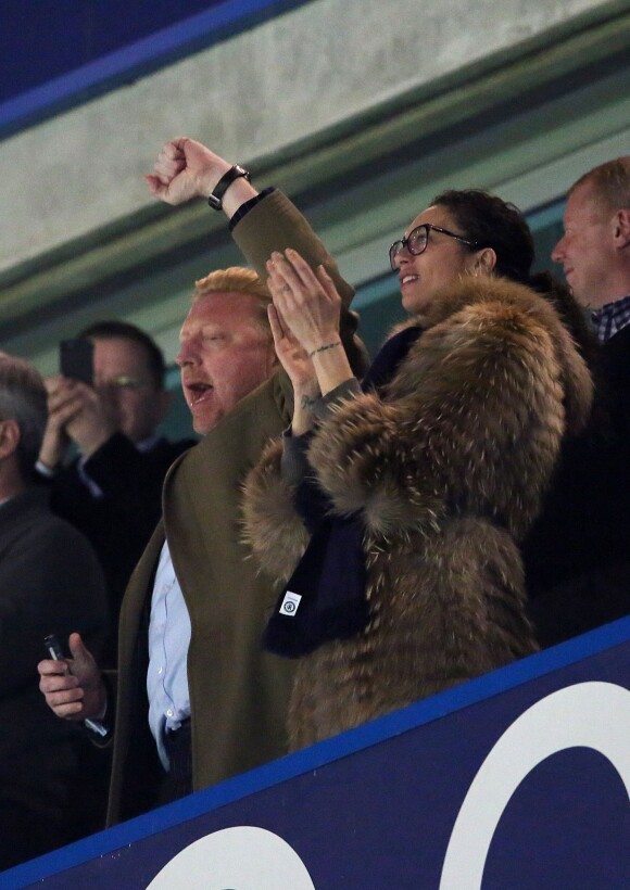 Boris Becker et sa femme Lilly Kerssenberg au match de Ligue des Champions PSG-Chelsea au stade Stamford Bridge à Londres, le 8 avril 2014. 