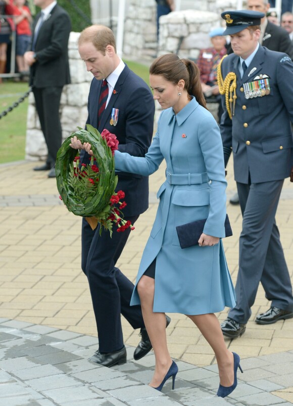 Le duc et la duchesse de Cambridge prenaient part, en compagnie d'une centaine d'anciens combattants, à une cérémonie de commémoration des soldats néo-zélandais morts au combat, le 10 avril 2014 à Blenheim.