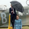 Le prince William et Kate Middleton visitant le Omaka Aviation Heritage Centre de Blenheim, en Nouvelle-Zélande, le 10 avril 2014