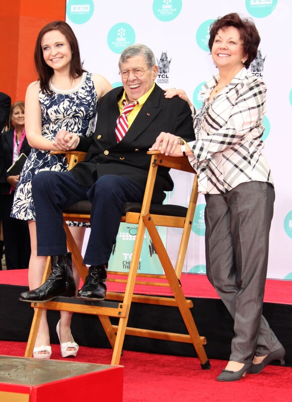 Jerry Lewis, SanDee Pitnick, Danielle Sarah Lewis au TCL, Los Angeles, le 12 avril 2014.