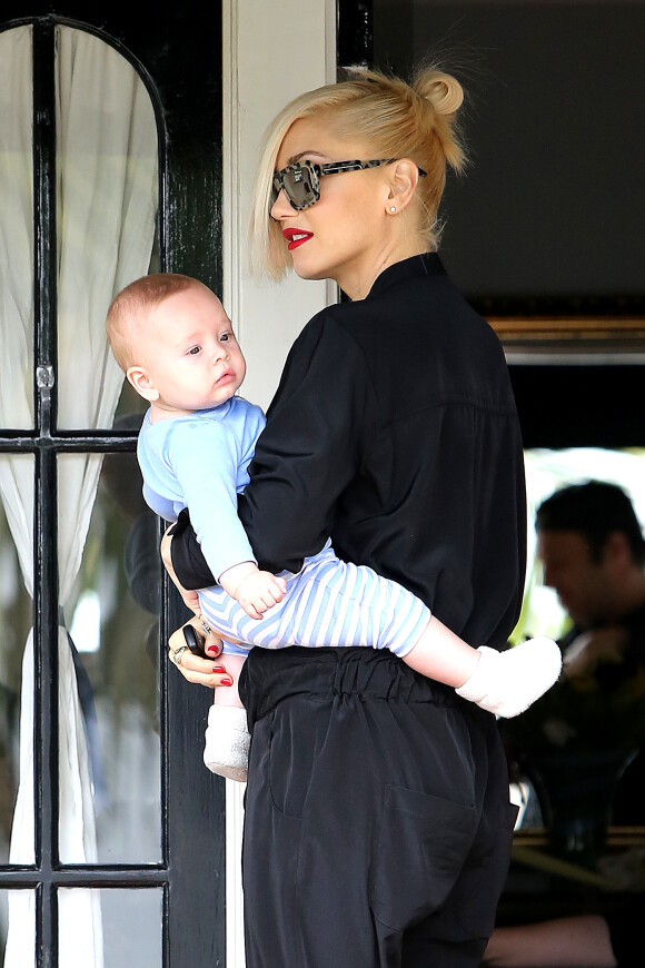 Gwen Stefani et son neveu, à Los Angeles, le 13 avril 2014.