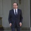 François Hollande quitte le palais de l'Elysée pour se rendre à Bruxelles, le 2 avril 2014.