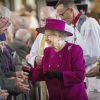 La reine Elizabeth II, accompagnée par son époux le duc d'Edimbourg, était le 17 avril 2014 à Blackburn, dans le Lancashire, pour le Jeudi saint.