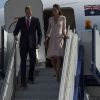 Le prince William et Kate Middleton, en Alexander McQueen, arrivant à Adelaide, en Australie, le 23 avril 2014, au 17e jour de leur tournée officielle en Océanie.