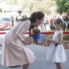 Kate Middleton, en Alexander McQueen, et le prince William ont visité le 23 avril 2014 le centre communautaire pour jeunes Northern Sound System à Adelaide, en Australie.