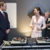 Kate Middleton et le prince William, en visite au centre communautaire Northern Sound System d'Adelaide, en Australie, se sont essayés à jouer les DJ, le 23 avril 2014.