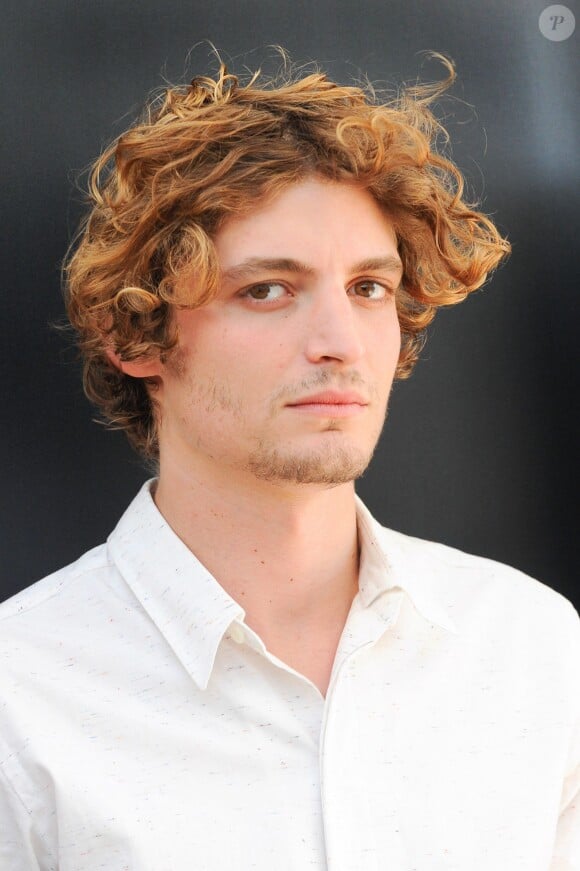 Niels Schneider - Photocall du film "Les Rencontres d'Apres Minuit" au Festival du Film de Cannes 2013