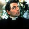 Extrait culte de Rowan Atkinson (fameux Mister Bean) en prêtre dans Quatre mariages et un enterrement