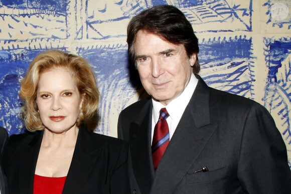 Sylvie Vartan et son mari, Tony Scotti à Paris le 14 décembre 2011. 