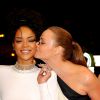 Rihanna et Stella McCartney assistent au MET Gala au Metropolitan Museum of Art. New York, le 5 mai 2014.
