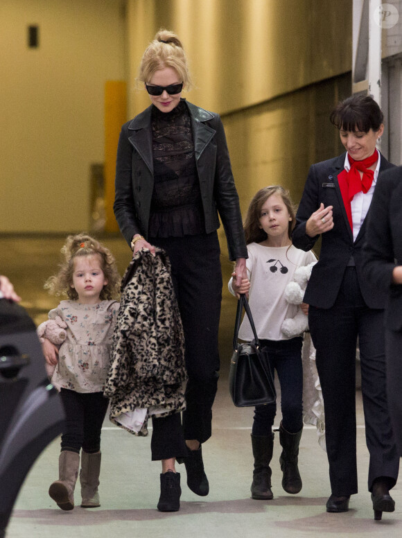 Nicole Kidman et ses filles Sunday Rose et Faith Margaret à Sydney le 28 mars 2014.