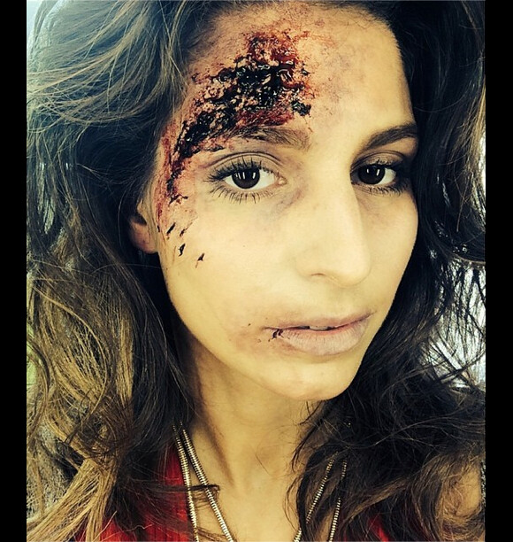 Laury Thilleman, défigurée pour les besoins du tournage d'Alice Nevers : Le juge est une femme sur TF1. Photo postée sur Instagram le lundi 31 mars 2014.