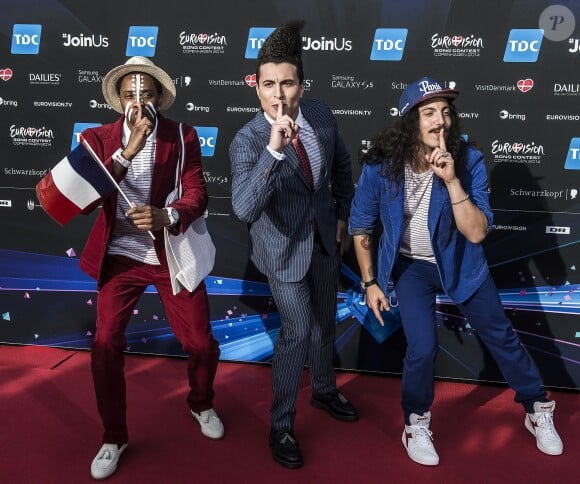 Le groupe "Twin-Twin", qui représente la France avec la chanson "Moustache", lors de la demi-finale de l'Eurovision 2014 à Copenhague, le 6 mai 2014.