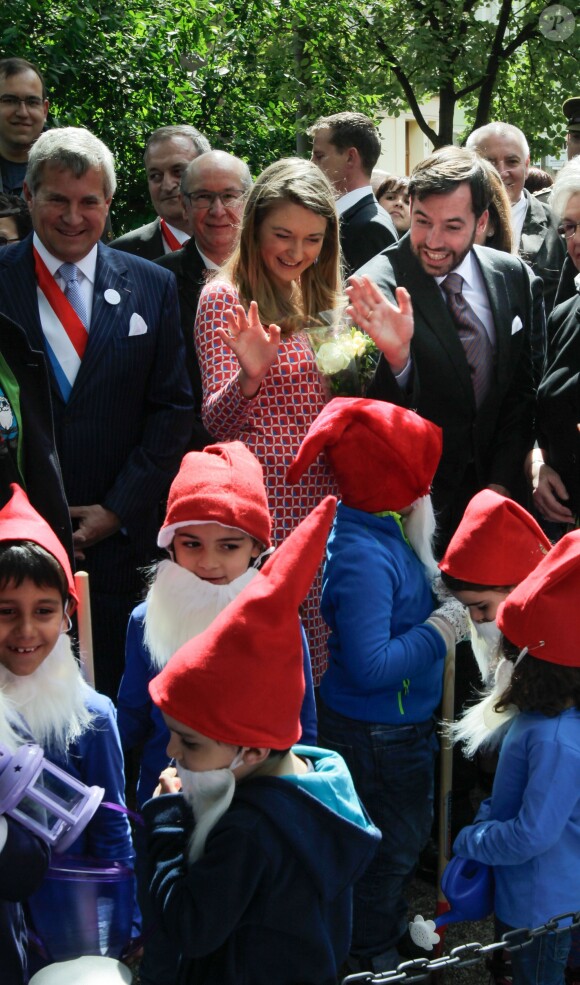 Le prince Guillaume de Luxembourg et la princesse héritière Stéphanie étaient en visite à Differdange le 9 mai 2014