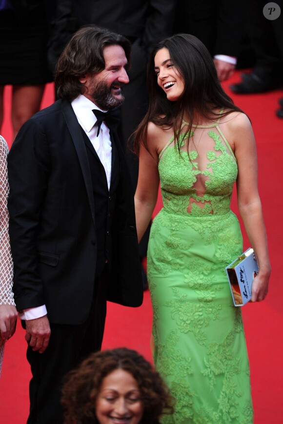 Frederic Beigbeder et Lara arriving lors de la montée des marches du film Saint Laurent et l'hommage au cinéma d'animation, durant le Festival de Cannes le 17 mai 2014
