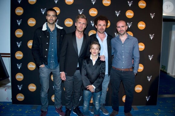 L'equipe du film Babysitting : Tarek Boudali, Philippe Lacheau, Enzo Tomasini, Nicolas Benamou et Julien Arruti à la soirée Reebok sur le bateau de la Villa Schweppes pour les 25 ans de la chaussure Pump lors du Festival de Cannes, le 17 mai 2014