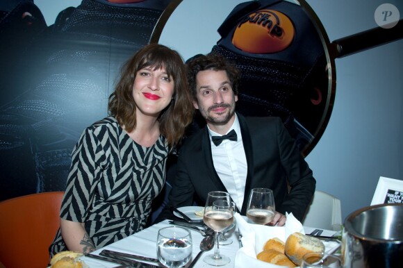 Daphné Bürki et Gunther Love à la soirée Reebok sur le bateau de la Villa Schweppes pour les 25 ans de la chaussure Pump lors du Festival de Cannes, le 17 mai 2014