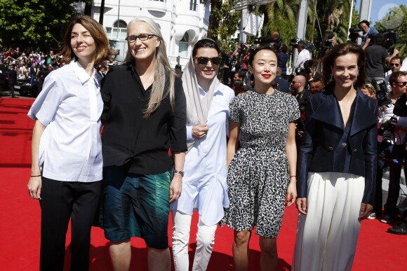 Membres du jury : Sofia Coppola, Jane Campion, Leila Hatami, Do-yeon Jeon et Carole Bouquet - Montée des marches du film "Les Merveilles" (Le Meraviglie) lors du 67e Festival du film de Cannes le 18 mai 2014