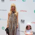 Rachel Zoe et son fils Skyler Berman lors de la journée de charité pour la recherche contre le cancer de l'ovaire à Santa Monica, le 17 mai 2014