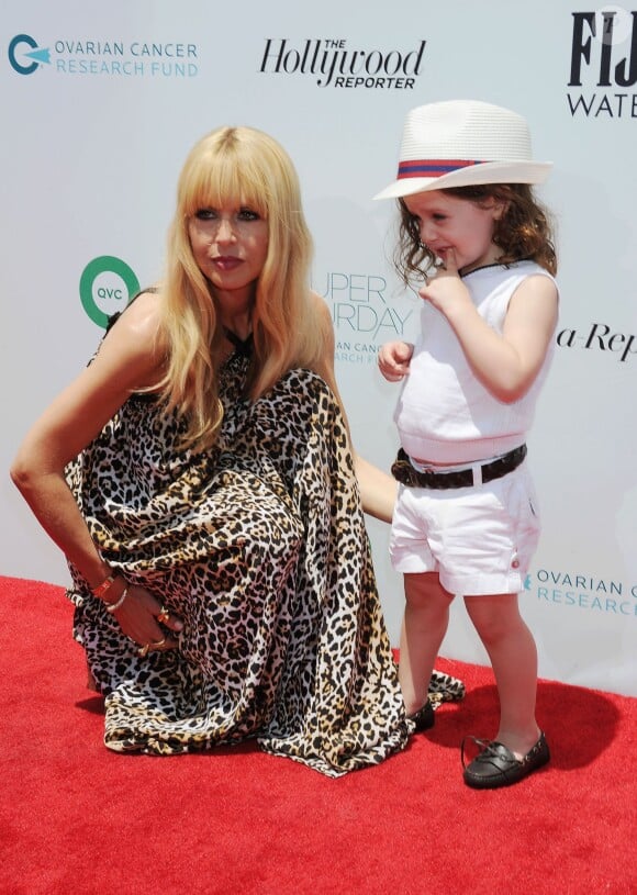 Rachel Zoe et son fils Skyler Berman lors de la journée de charité pour la recherche contre le cancer de l'ovaire à Santa Monica, le 17 mai 2014