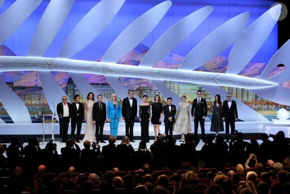 Carole Bouquet - Montée des marches du film "Foxcatcher" lors du 67 ème Festival du film de Cannes – Cannes le 19 mai 2014.
