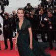 Carole Bouquet - Montée des marches du film "Foxcatcher" lors du 67 ème Festival du film de Cannes – Cannes le 19 mai 2014.