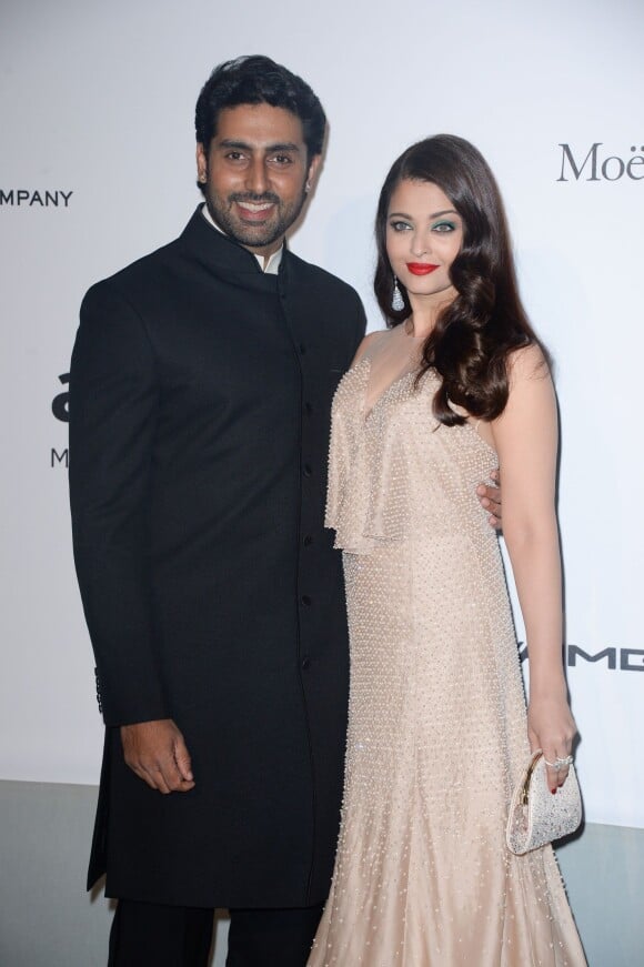 Aishwarya Rai, Abhishek Bachchan - Photocall du 21e gala de l'amfAR à l'Eden Roc au Cap d'Antibes en marge du 67e Festival du film de Cannes, le 22 mai 2014.