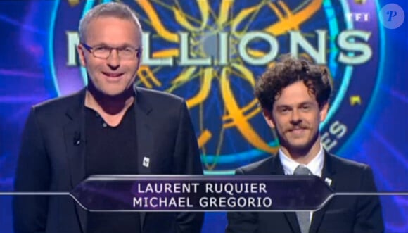 Laurent Ruquier et Michael Gregorio dans Qui veut gagner des millions ? sur TF1, le vendredi 23 mai 2014.