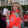 Adriana Karembeu lors de la première journée de la collecte de dons pour la Croix Rouge, le 23 mai 2014 à Vincennes