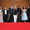 Le jury réuni une dernière fois : Willem Dafoe, Sofia Coppola, Zhangke Jia, Nicolas Winding Refn, Jane Campion, Leila Hatami, Do-yeon Jeon, Gael Garcia Bernal et Carole Bouquet lors de la dernière montée des marches du Festival de Cannes 2014