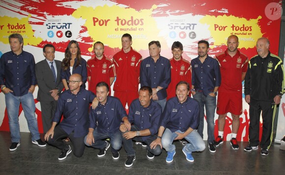 Sara Carbonero, Andrés Iniesta, Fernado Torres, Manu Carreno, José Manuel Reina, Vicente del Bosque à Madrid le 27 mai 2014.