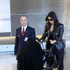 Arrivée de Kim Kardashian et sa fille North à l'aéroport de Roissy-Charles-de-Gaulle, le 18 mai 2014.
