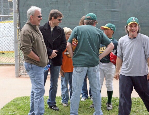 Tom Cruise au match de baseball de son fils Connor à Los Angeles le 6 mai 2006